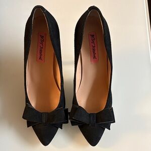 Betsey Johnson Black Suede Bow Heels